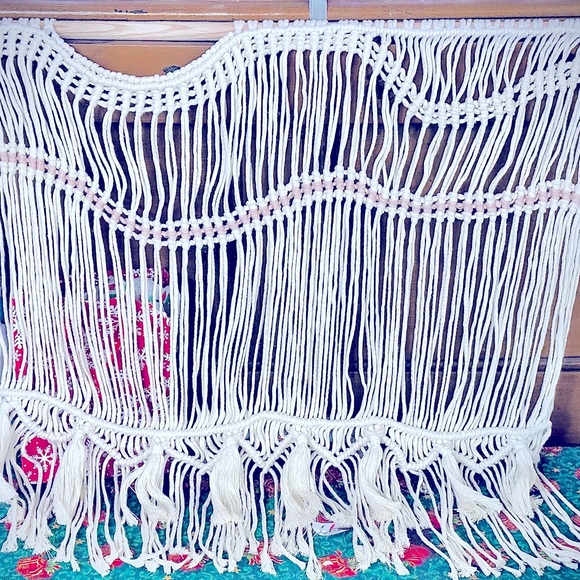 NEW:Shabby_Chic Handwoven Wavy Textured Macramé Wall Decor: Tapestry Knotted Art - Picture 9 of 16